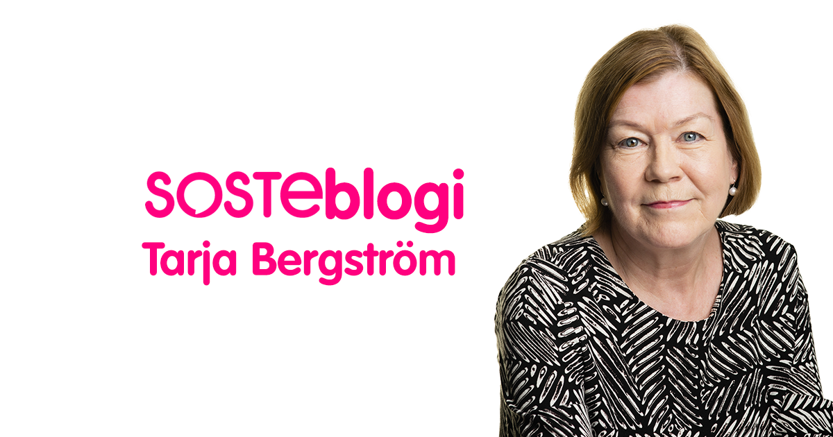 Tarja Bergström hymyilee rintakuvassa, vieressä lukee hänen nimensä ja sana SOSTEblogi.